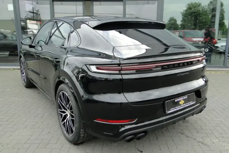 Porsche Cayenne din 2024 cu 15.000 km - oferta POR162073 - foto 3