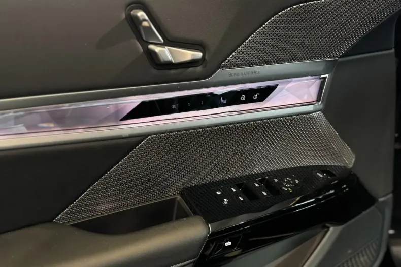 BMW 740 din 2024 cu 29.700 km - oferta BMW162076 - foto 11