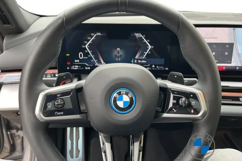 BMW 550 din 2024 cu 45.605 km - oferta BMW162081 - foto 13