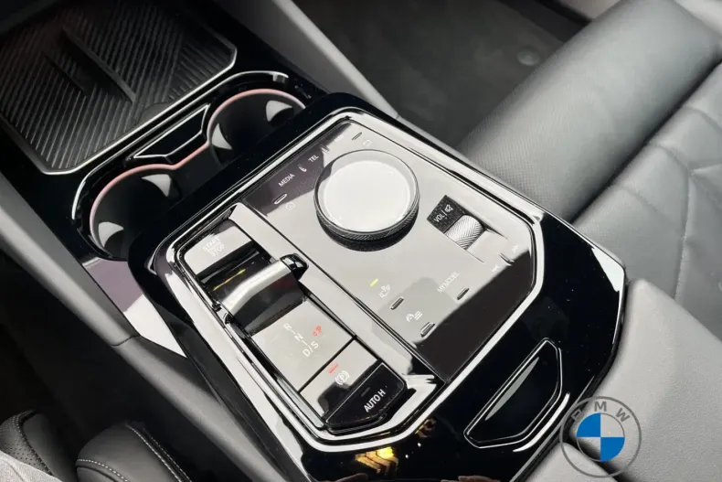 BMW 550 din 2024 cu 45.605 km - oferta BMW162081 - foto 14