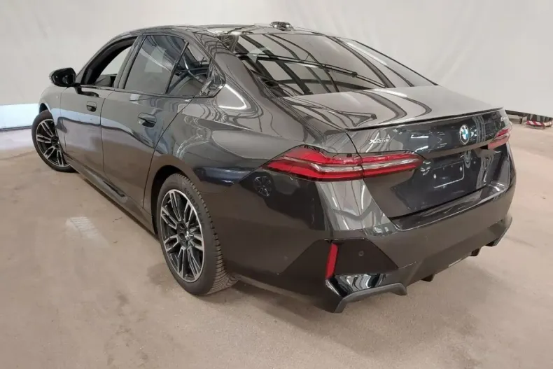 BMW 540 din 2025 cu 27.747 km - oferta BMW162083 - foto 4