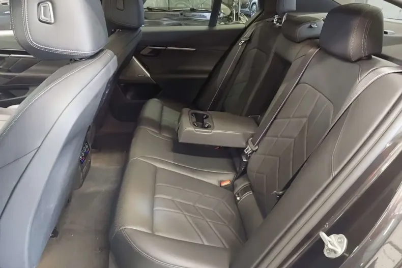 BMW 540 din 2025 cu 27.747 km - oferta BMW162083 - foto 11