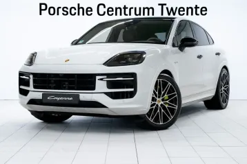Porsche Cayenne din 2024 - oferta POR162085