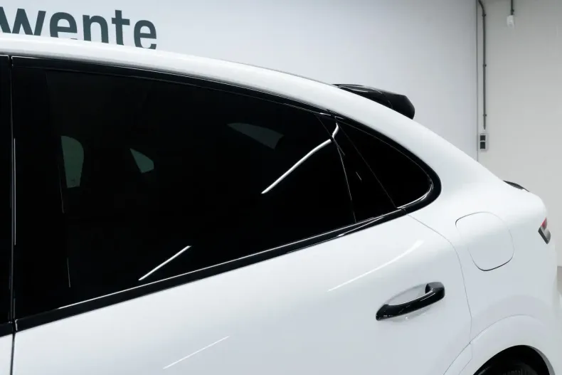 Porsche Cayenne din 2024 cu 16.568 km - oferta POR162085 - foto 16