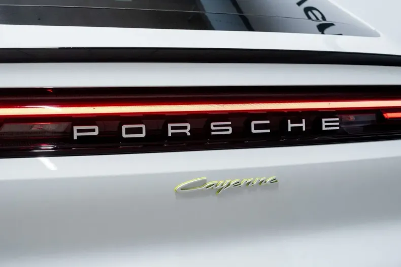 Porsche Cayenne din 2024 cu 16.568 km - oferta POR162085 - foto 18