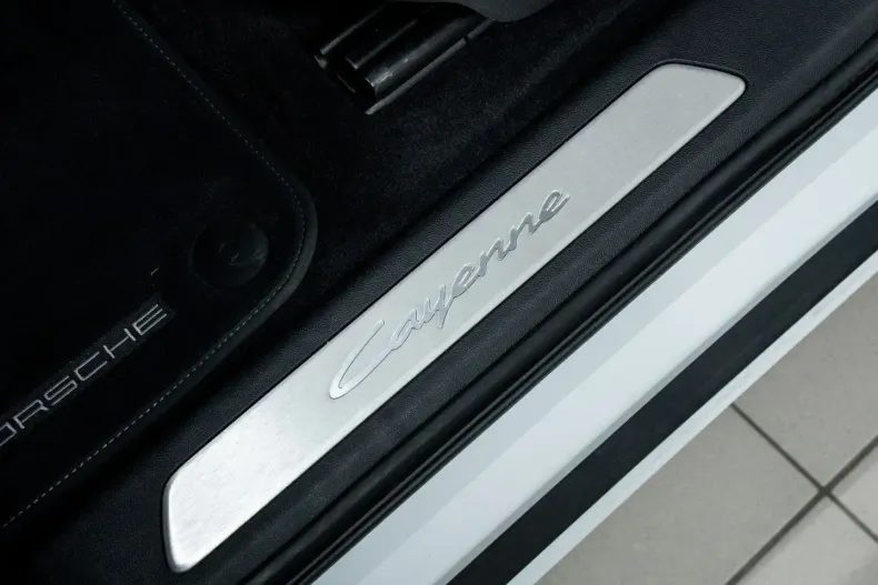 Porsche Cayenne din 2024 cu 16.568 km - oferta POR162085 - foto 22