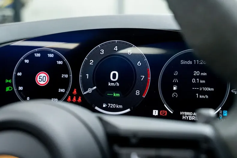 Porsche Cayenne din 2024 cu 16.568 km - oferta POR162085 - foto 33