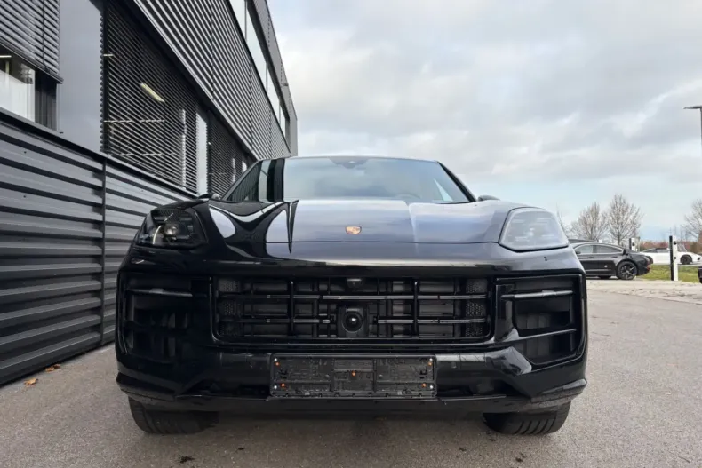 Porsche Cayenne din 2024 cu 25.700 km - oferta POR162086 - foto 18