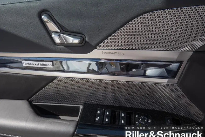 BMW 750 din 2024 cu 16.332 km - oferta BMW162091 - foto 20