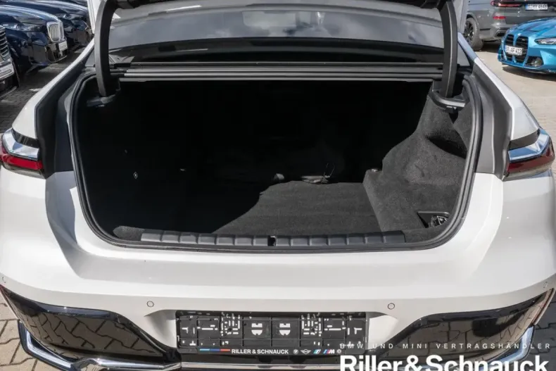 BMW 750 din 2024 cu 16.332 km - oferta BMW162091 - foto 22