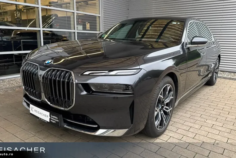 BMW 750 din 2024 cu 4.487 km - oferta BMW162092 - foto 1