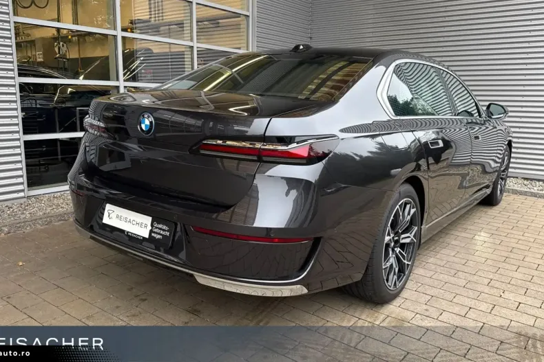 BMW 750 din 2024 cu 4.487 km - oferta BMW162092 - foto 2