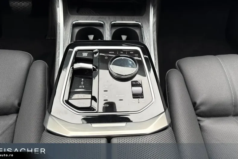 BMW 750 din 2024 cu 4.487 km - oferta BMW162092 - foto 11