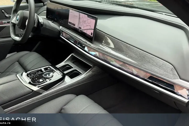 BMW 750 din 2024 cu 4.487 km - oferta BMW162092 - foto 13
