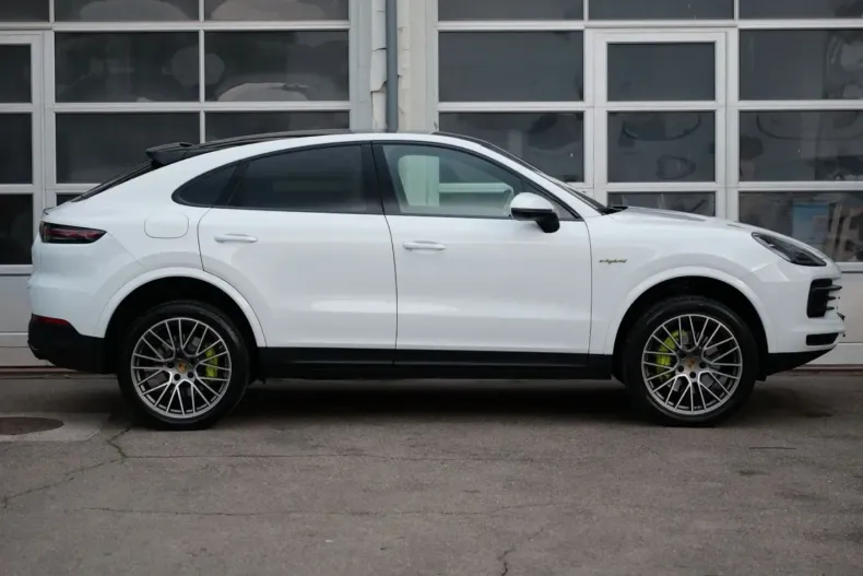 Porsche Cayenne din 2022 cu 63.333 km - oferta POR162095 - foto 9