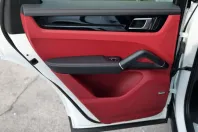 Porsche Cayenne din 2022 cu 63.333 km - oferta POR162095 - foto 25