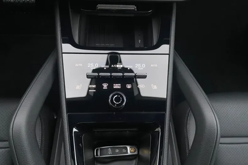 Porsche Cayenne din 2023 cu 64.000 km - oferta POR162096 - foto 29