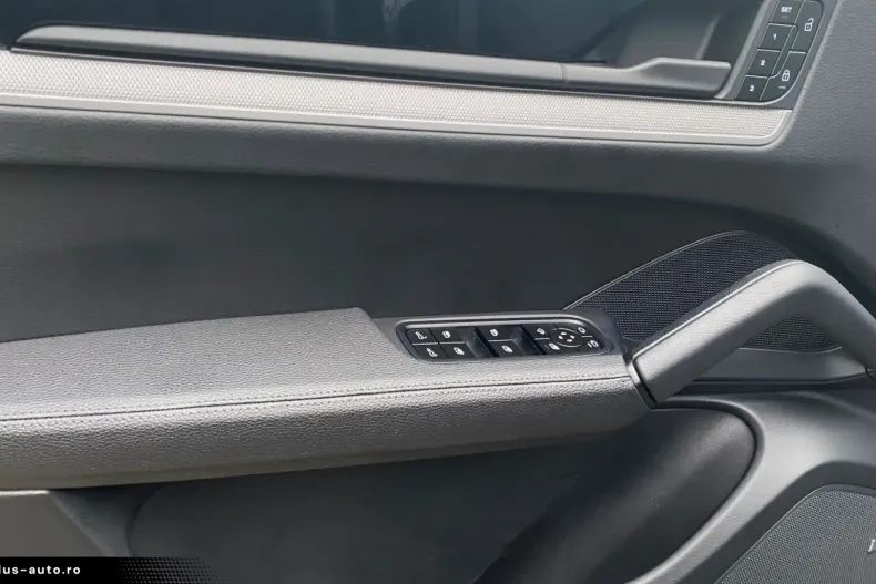 Porsche Cayenne din 2023 cu 64.000 km - oferta POR162096 - foto 36