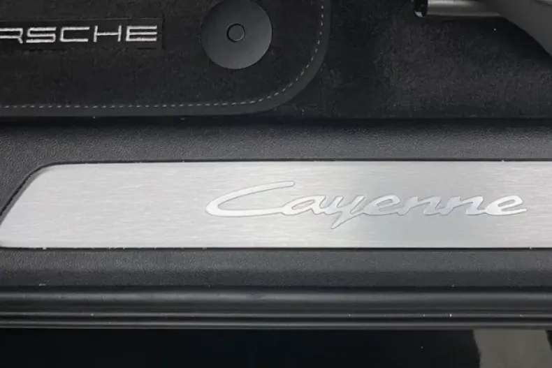 Porsche Cayenne din 2023 cu 64.000 km - oferta POR162096 - foto 37