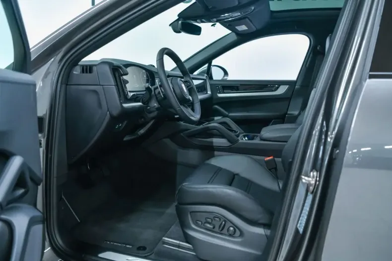 Porsche Cayenne din 2025 cu 29.912 km - oferta POR162097 - foto 7