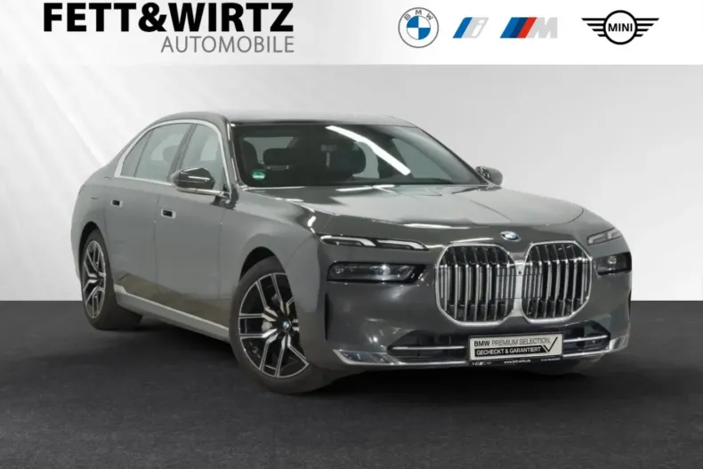 BMW 740 din 2024 cu 9.970 km - oferta BMW162100 - foto 1