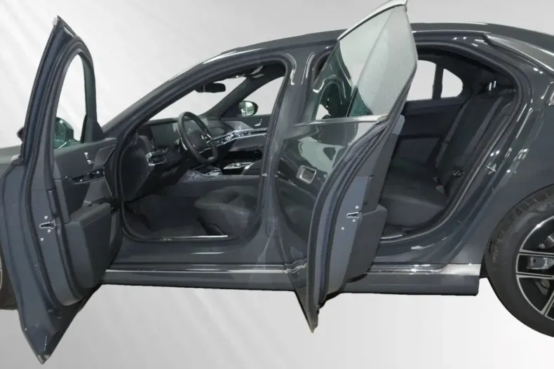 BMW 740 din 2024 cu 9.970 km - oferta BMW162100 - foto 6