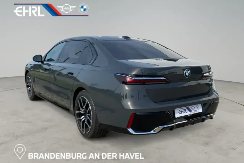 BMW 740 din 2024 cu 18.081 km - oferta BMW162101 - foto 3