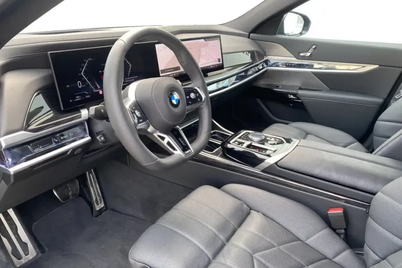 BMW 740 din 2024 cu 18.081 km - oferta BMW162101 - foto 11