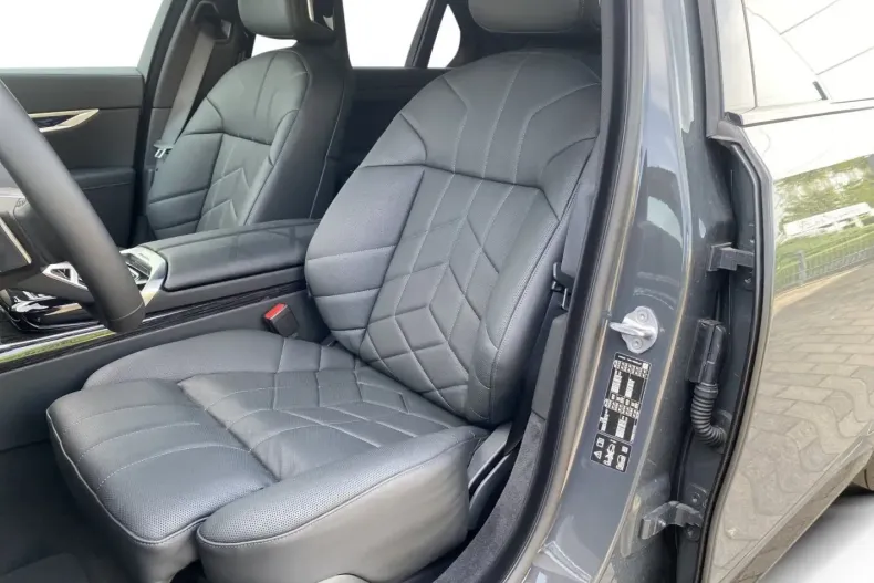 BMW 740 din 2024 cu 18.081 km - oferta BMW162101 - foto 29