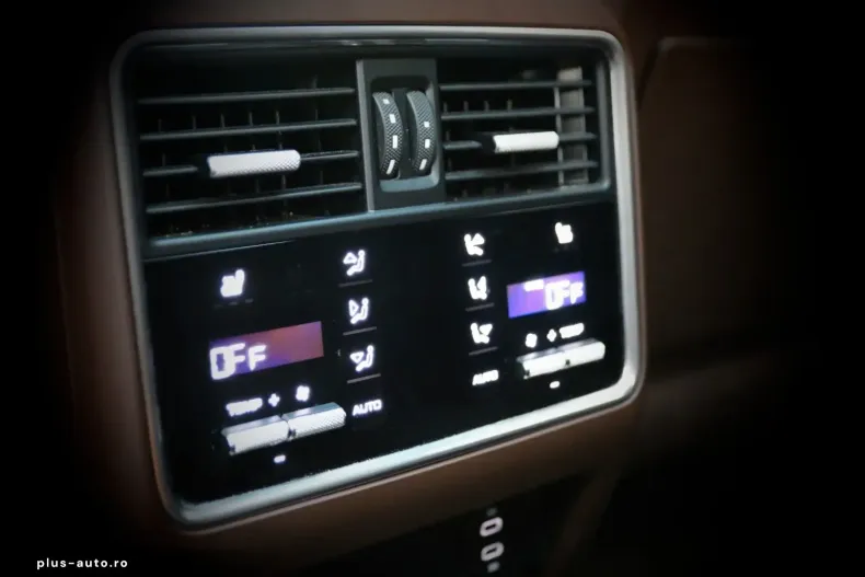 Porsche Cayenne din 2023 cu 69.787 km - oferta POR162104 - foto 22