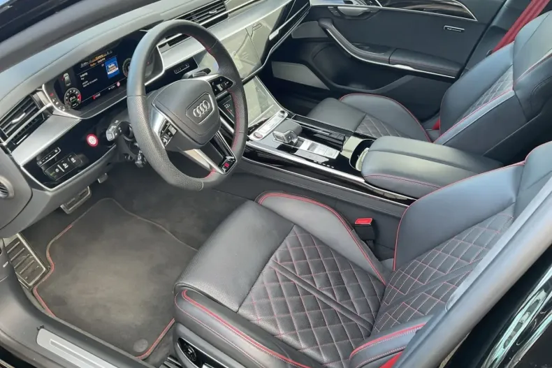 Audi S8 din 2024 cu 33.544 km - oferta AUD162110 - foto 5