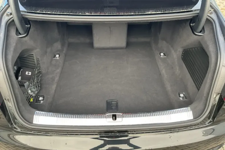 Audi S8 din 2024 cu 33.544 km - oferta AUD162110 - foto 7