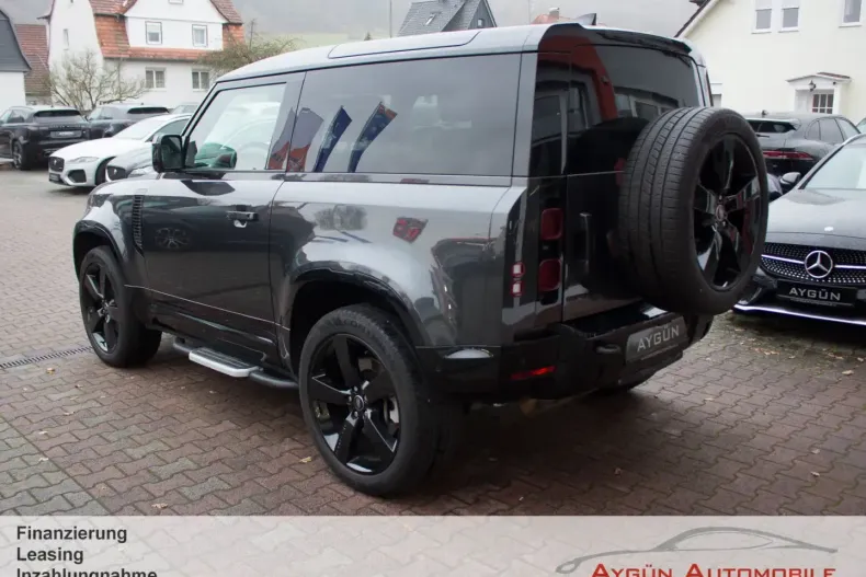 Land Rover Defender din 2022 cu 44.976 km - oferta LAN162114 - foto 4