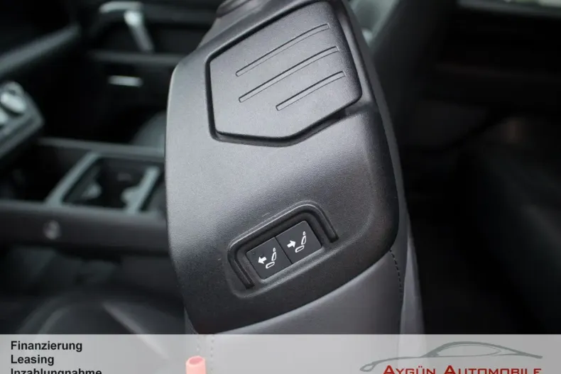 Land Rover Defender din 2022 cu 44.976 km - oferta LAN162114 - foto 19