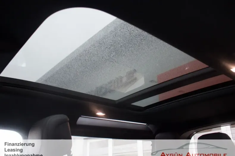 Land Rover Defender din 2022 cu 44.976 km - oferta LAN162114 - foto 20