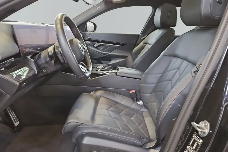 BMW 540 din 2024 cu 28.195 km - oferta BMW162115 - foto 8