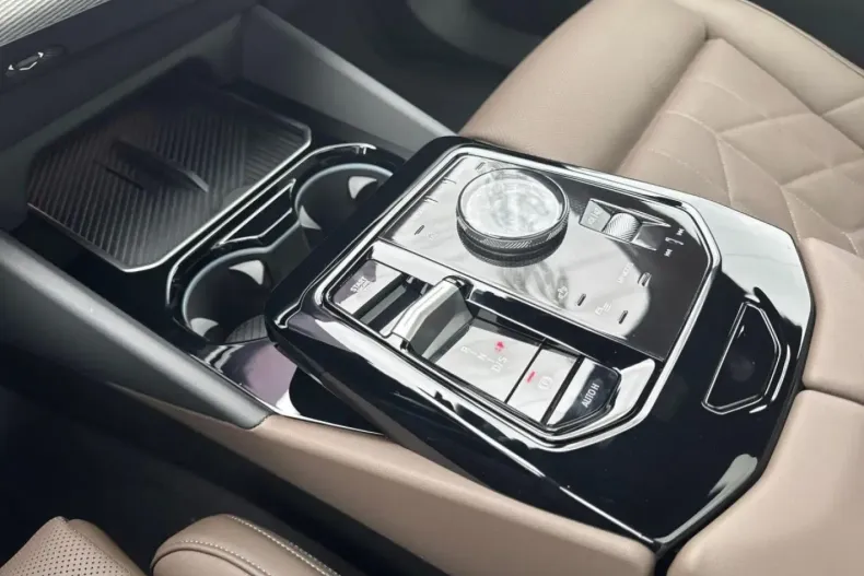 BMW 540 din 2025 cu 8.000 km - oferta BMW162117 - foto 11