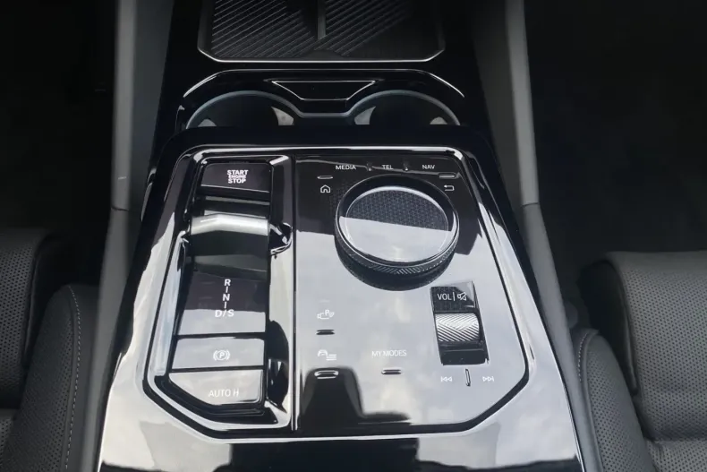 BMW 520 din 2024 cu 23.900 km - oferta BMW162118 - foto 13