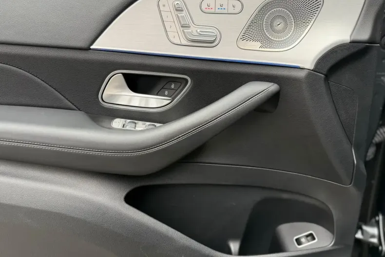 Mercedes-Benz GLE 450 din 2024 cu 53.797 km - oferta MER162122 - foto 24