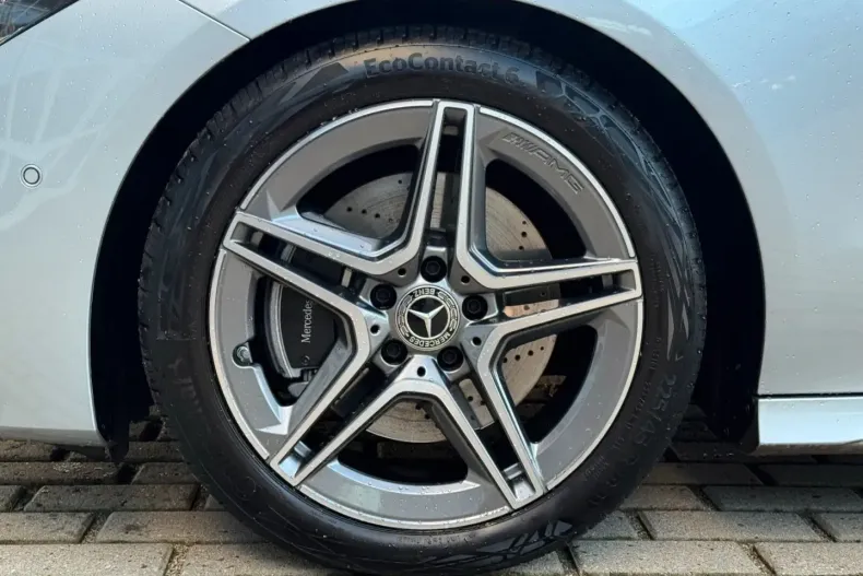 Mercedes-Benz CLA 200 din 2024 cu 10.978 km - oferta MER162124 - foto 19