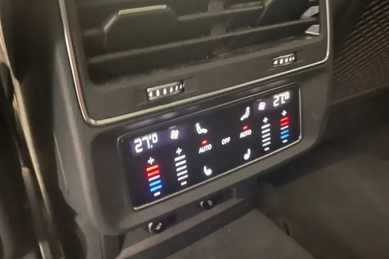 Audi Q7 din 2022 cu 68.900 km - oferta AUD162125 - foto 9