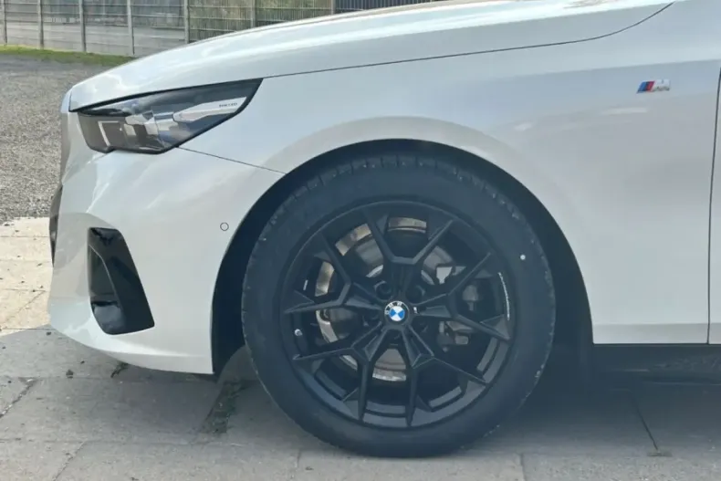 BMW 520 din 2025 cu 15.600 km - oferta BMW162131 - foto 3