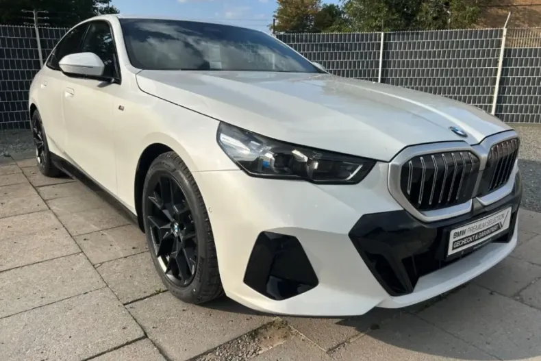 BMW 520 din 2025 cu 15.600 km - oferta BMW162131 - foto 7