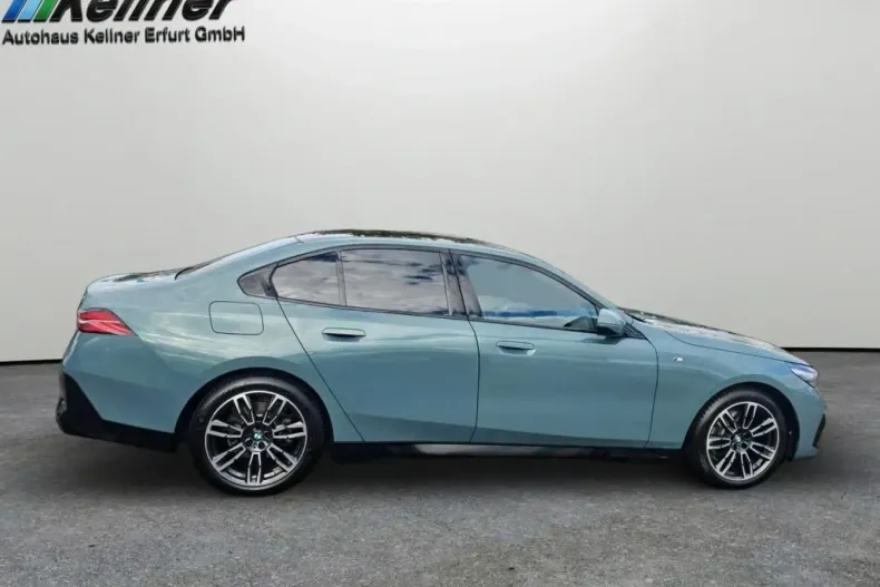 BMW 520 din 2024 cu 26.101 km - oferta BMW162132 - foto 3