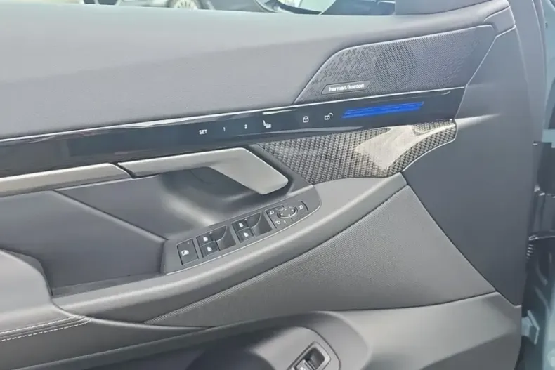 BMW 520 din 2024 cu 26.101 km - oferta BMW162132 - foto 15