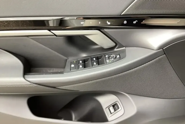 BMW 520 din 2024 cu 27.400 km - oferta BMW162140 - foto 17