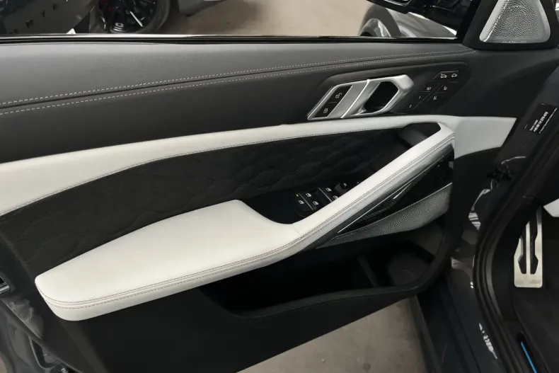 BMW X6 M din 2025 cu 11.088 km - oferta BMW162143 - foto 10