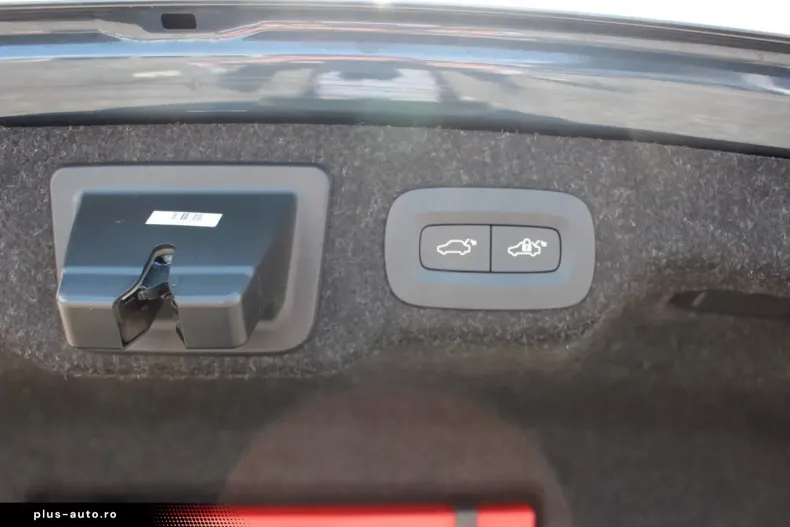 Volvo S90 din 2024 cu 23.100 km - oferta VOL162157 - foto 17