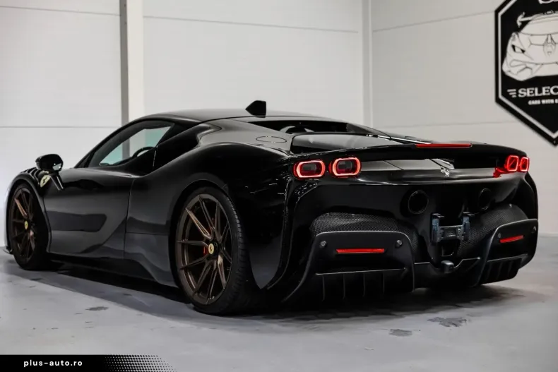 Ferrari SF90 din 2023 cu 6.000 km - oferta FER162161 - foto 10