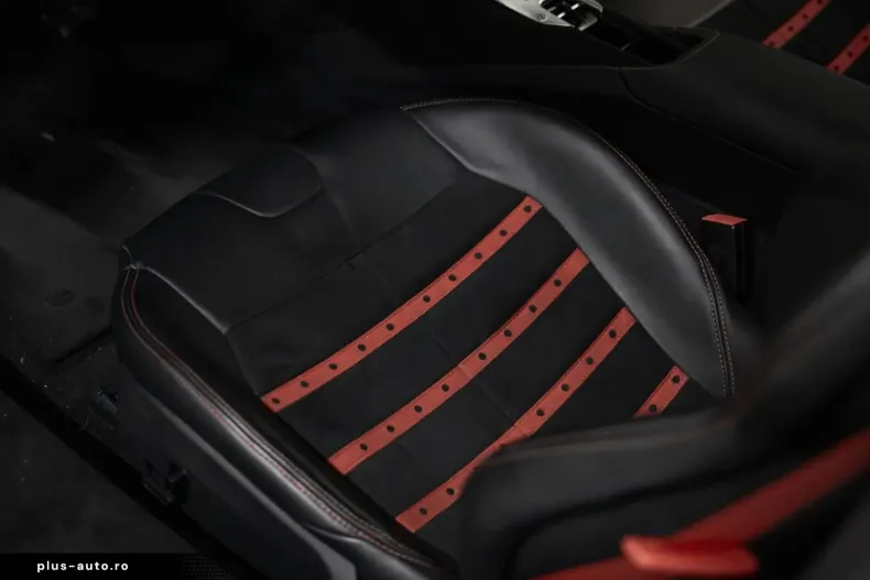 Ferrari SF90 din 2023 cu 6.000 km - oferta FER162161 - foto 13